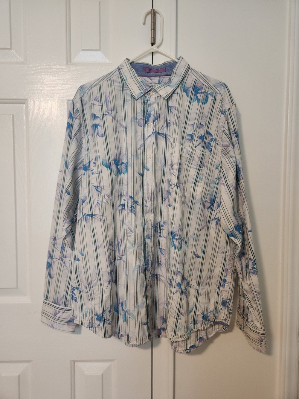 Tommy Bahama White Button-Up Shirt with Blue Floral Stripe